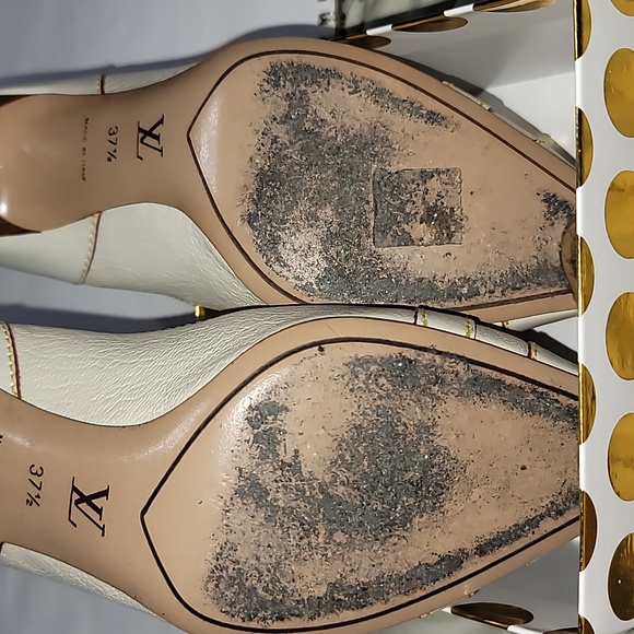 Genuine LV shoes - Picture 3 of 4
